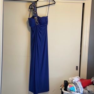 Maxi gown with gem strap that sits across chest🤍